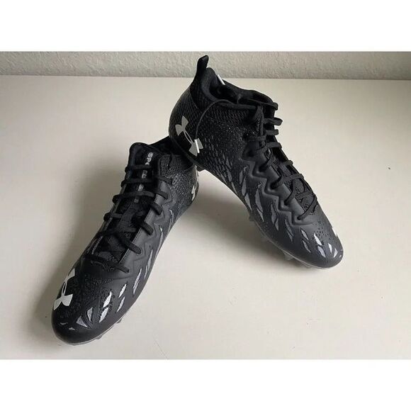 Men's Sz 12.5 Under Armour Spotlight UA Football Cleats Black 3023963-001 NEW - Picture 1 of 9